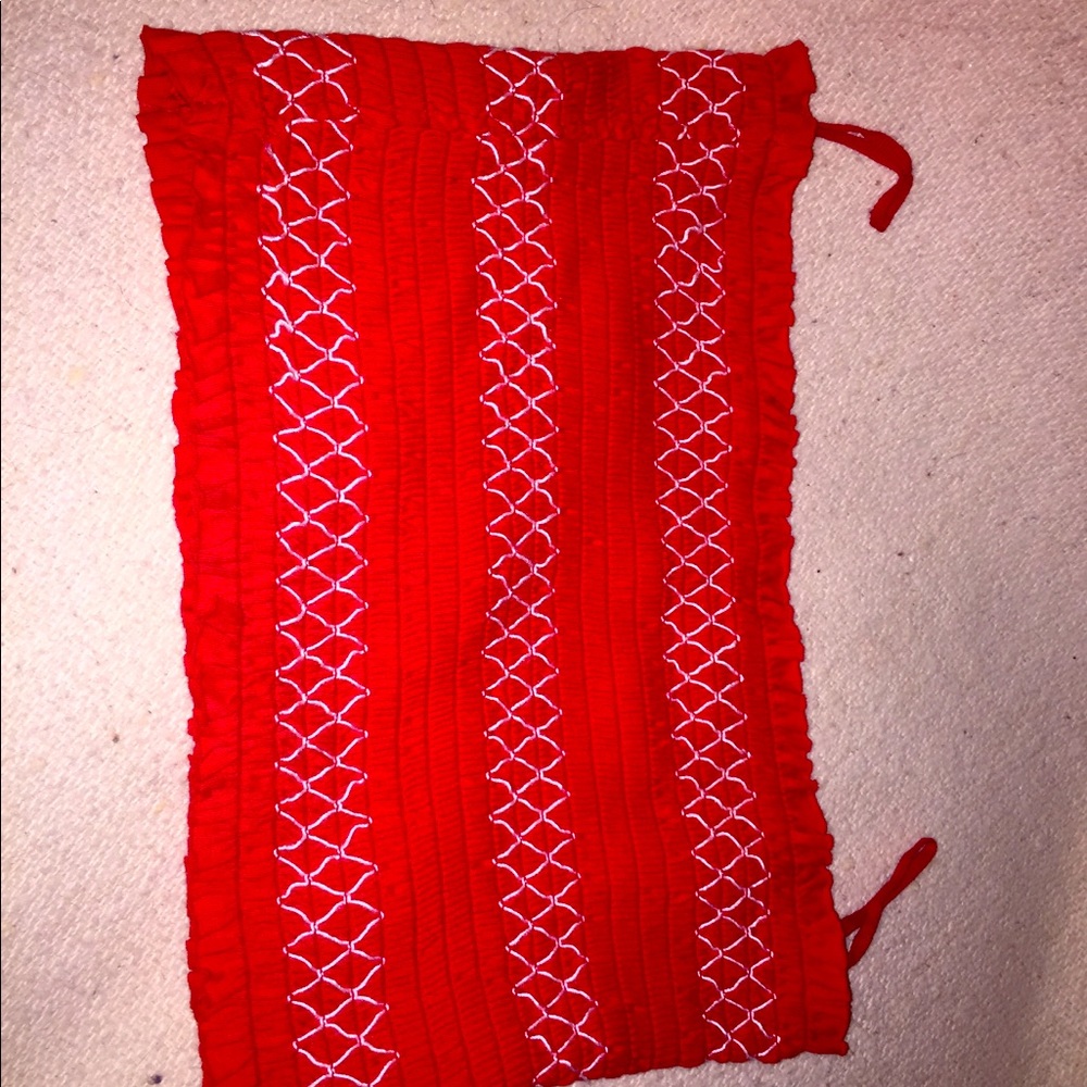 Garage clothing crop tops !